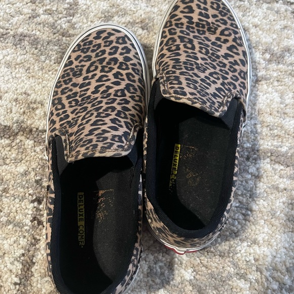 Limited Edition Cheetah Vans - Picture 2 of 4